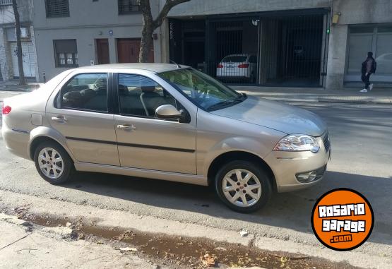 Autos - Fiat Siena 2011 GNC 176000Km - En Venta