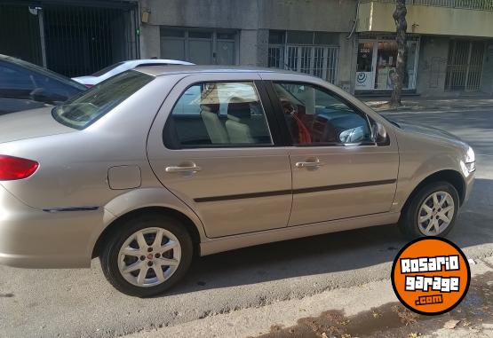 Autos - Fiat Siena 2011 GNC 176000Km - En Venta