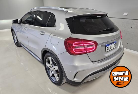 Autos - Mercedes Benz Gla250 Amg 2016 Nafta 198000Km - En Venta