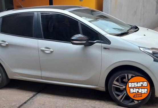 Autos - Peugeot 208 GT 2017 Nafta 67515Km - En Venta