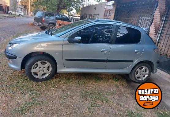 Autos - Peugeot 206 2005 Nafta 200000Km - En Venta