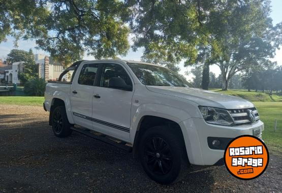 Camionetas - Volkswagen Amarok 2015 Diesel 180000Km - En Venta