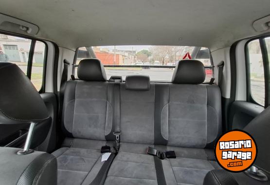 Camionetas - Volkswagen Amarok 2015 Diesel 180000Km - En Venta