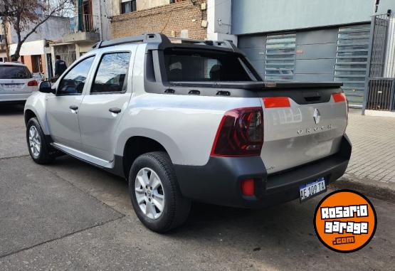 Camionetas - Renault Duster oroch 1.6 permuto 2020 Nafta 69000Km - En Venta