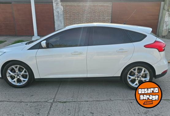 Autos - Ford Focus / SE Plus 2017 Nafta 121000Km - En Venta