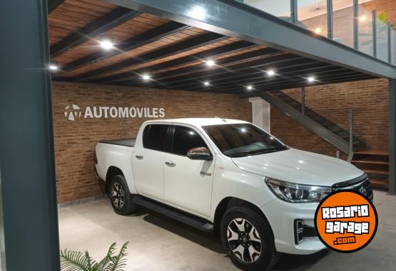 Camionetas - Toyota Hilux 2018 Nafta 107000Km - En Venta