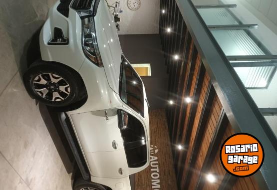 Camionetas - Toyota Hilux 2018 Nafta 107000Km - En Venta