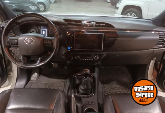 Camionetas - Toyota Hilux 2018 Nafta 107000Km - En Venta