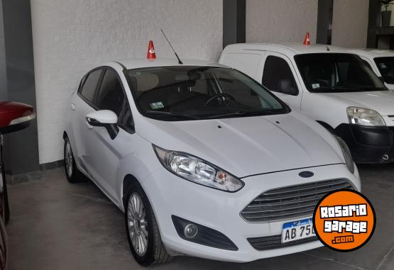 Autos - Ford Fiesta 2017 GNC 131000Km - En Venta