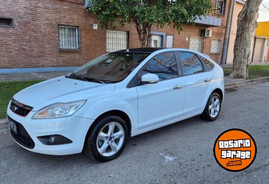 Autos - Ford Focus 2.0 trend permuto 2011 Nafta 150000Km - En Venta