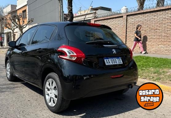 Autos - Peugeot 208 2016 Nafta 85000Km - En Venta