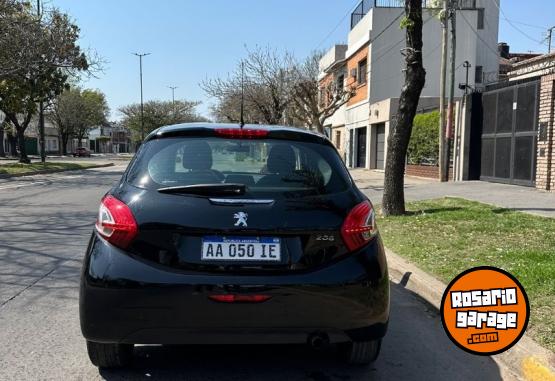 Autos - Peugeot 208 2016 Nafta 85000Km - En Venta