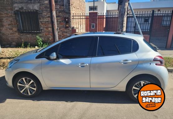 Autos - Peugeot 208 FELINE 2019 Nafta 51000Km - En Venta