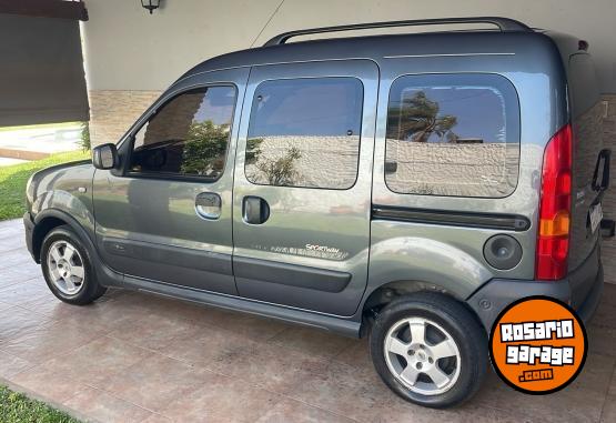 Utilitarios - Renault kangoo 2016 GNC 117000Km - En Venta