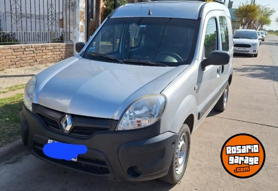 Utilitarios - Renault Kangoo 2016 Nafta 120000Km - En Venta