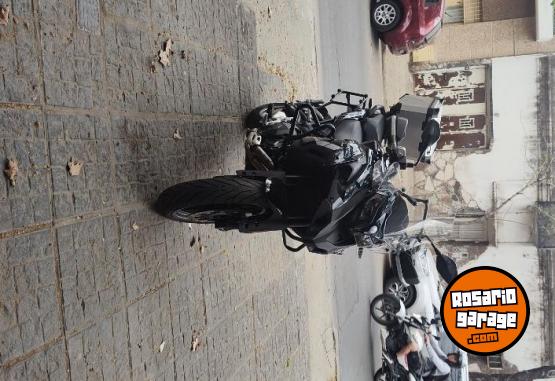 Motos - Benelli Trk502 2023 Nafta 1600Km - En Venta