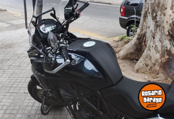 Motos - Benelli Trk502 2023 Nafta 1600Km - En Venta