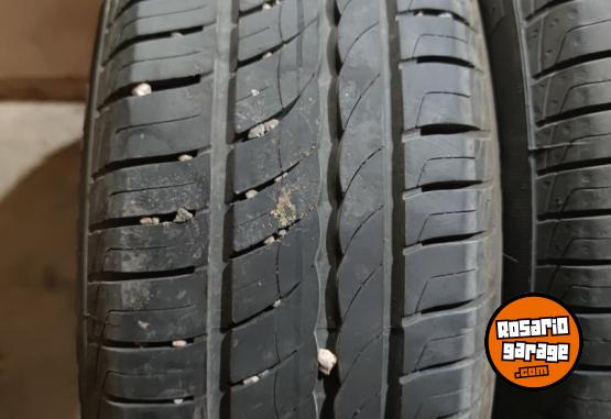 Accesorios para Autos - 185 60 15 *** 2 CUBIERTAS PIRELLI CASI NUEVAS $180.000 El Par No Bajo Precio! - En Venta