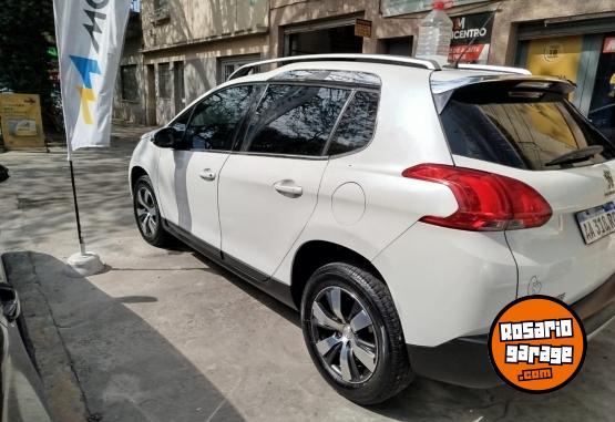 Autos - Peugeot 2008 2016 Nafta 130000Km - En Venta