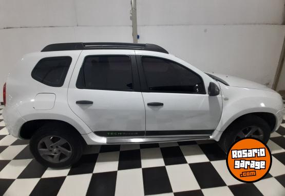 Autos - Renault Duster Tech Road 2015 GNC 140000Km - En Venta