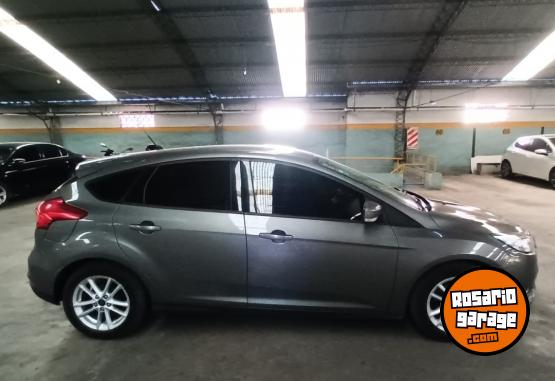 Autos - Ford XH Focus 5P 1.6L N MT S 2015 Nafta 80000Km - En Venta