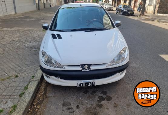 Autos - Peugeot 206 2005 Diesel 111111Km - En Venta