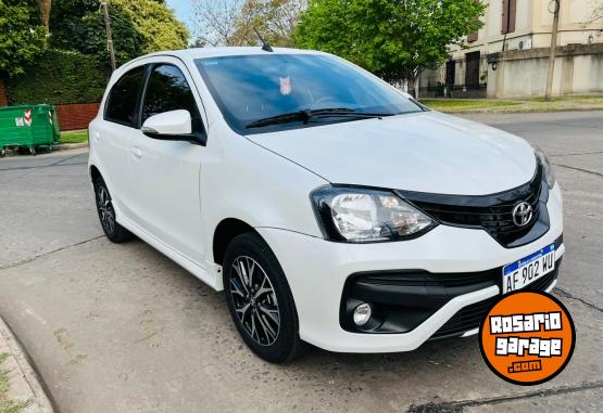 Autos - Toyota Etios XLS 2023 Nafta 5800Km - En Venta