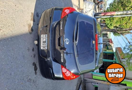 Autos - Nissan Tiida 2008 Nafta 170000Km - En Venta