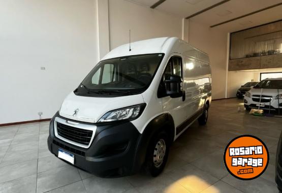 Utilitarios - Peugeot Boxer Premium 2.2 HDI MH 2018 Diesel 250000Km - En Venta