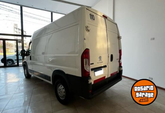 Utilitarios - Peugeot Boxer Premium 2.2 HDI MH 2018 Diesel 250000Km - En Venta