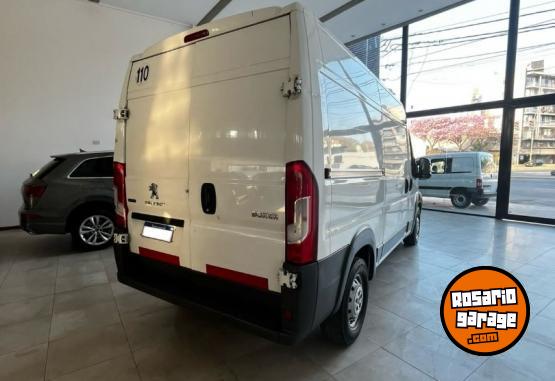 Utilitarios - Peugeot Boxer Premium 2.2 HDI MH 2018 Diesel 250000Km - En Venta