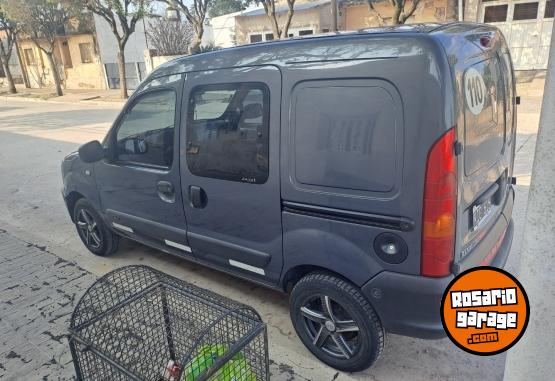 Utilitarios - Renault Kangoo 2011 GNC 180000Km - En Venta