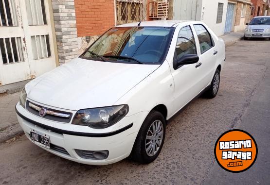 Autos - Fiat Siena 2011 GNC 220000Km - En Venta