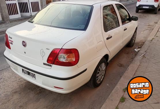 Autos - Fiat Siena 2011 GNC 220000Km - En Venta