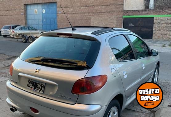 Autos - Peugeot 206 HDI Premium 2007 Diesel 167000Km - En Venta