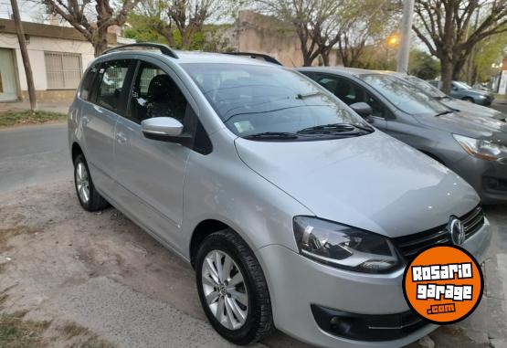 Autos - Volkswagen Suran HIGHLINE 2011 GNC 145000Km - En Venta