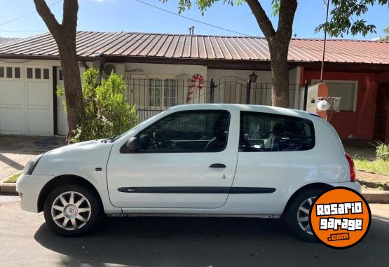 Autos - Renault Clio Authentique 2011 Nafta 112000Km - En Venta