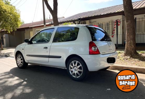 Autos - Renault Clio Authentique 2011 Nafta 112000Km - En Venta