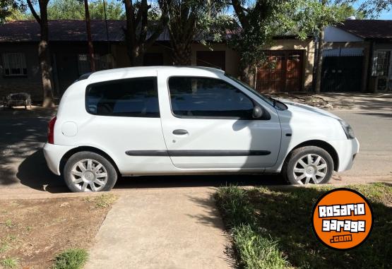 Autos - Renault Clio Authentique 2011 Nafta 112000Km - En Venta