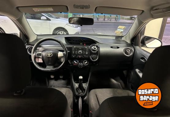 Autos - Toyota Etios xls 2013 Nafta  - En Venta