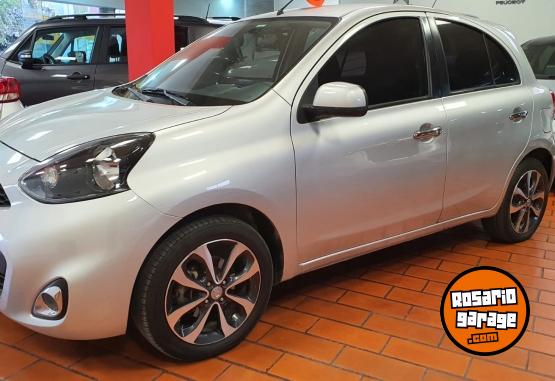 Autos - Nissan March 2017 Nafta 60000Km - En Venta