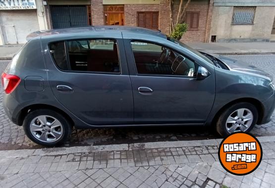 Autos - Renault Privilege 2015 GNC 80000Km - En Venta