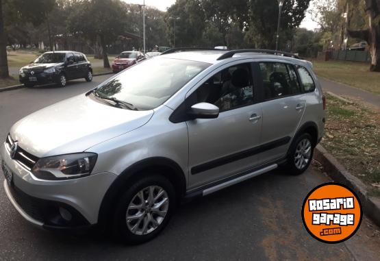 Autos - Volkswagen Suran cross nica mano 2012 Nafta 100000Km - En Venta