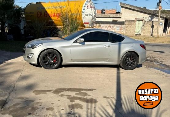 Autos - Hyundai Genesis 2014 Nafta 60000Km - En Venta