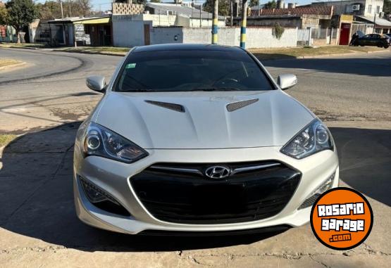 Autos - Hyundai Genesis 2014 Nafta 60000Km - En Venta