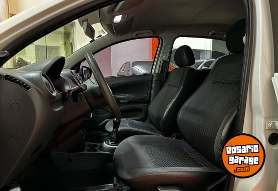 Autos - Volkswagen Gol trend 2015 Nafta 106000Km - En Venta