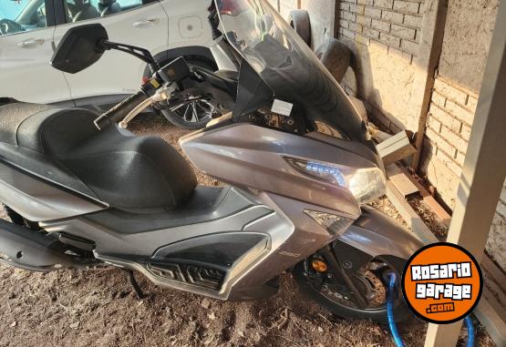 Motos - Kymco kymco xtown 250CC 2022 Nafta 17238Km - En Venta