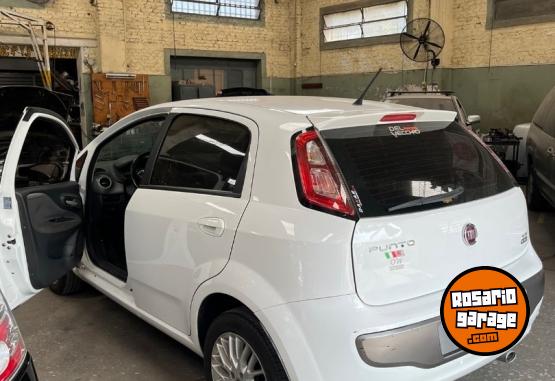 Autos - Fiat Essence 2013 Nafta 145000Km - En Venta