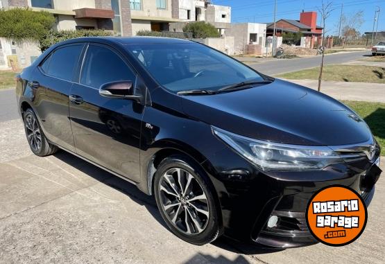 Autos - Toyota SE-G  CVT 2018 Nafta 140000Km - En Venta