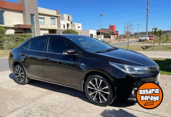 Autos - Toyota SE-G  CVT 2018 Nafta 140000Km - En Venta